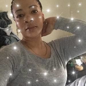 Meet your Posher, Adriane